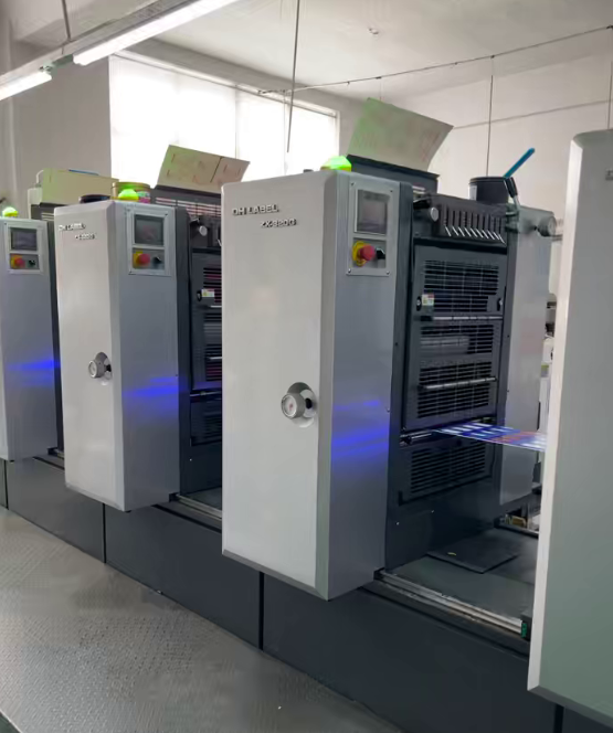 Potenziare il miglioramento dell'identità del marchio: il nostro servizio di personalizzazione delle etichette autoadesive ottiene un duplice miglioramento in termini di efficienza e qualità della produzione di massa