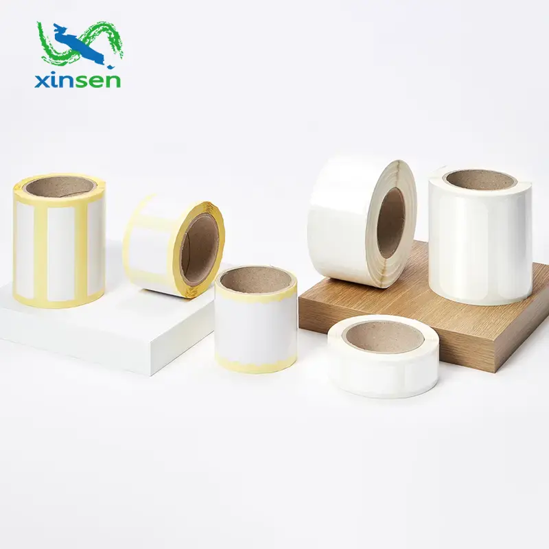 Etichetta di carta bianca